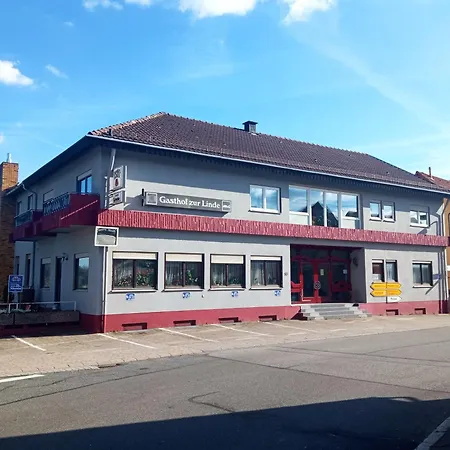 Monteurzimmer Linde 招待所