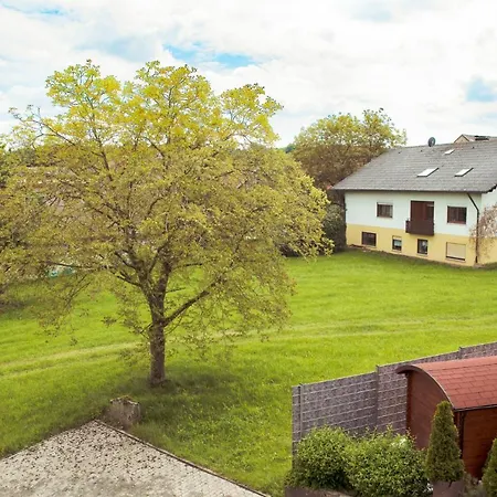 招待所 Monteurzimmer Linde Limbach